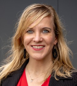 Angela van Buuren 2024